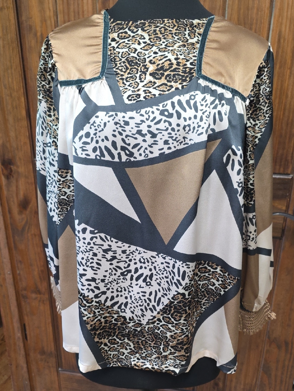 Umgee geometric animal print blouse in beige and black - Size S